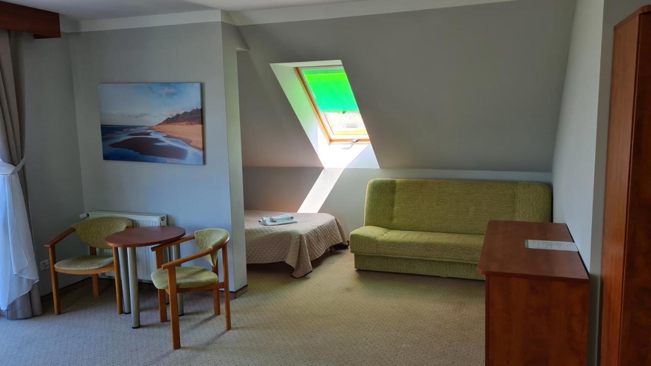 Hotel Dw Airen Trzęsacz Esterno foto
