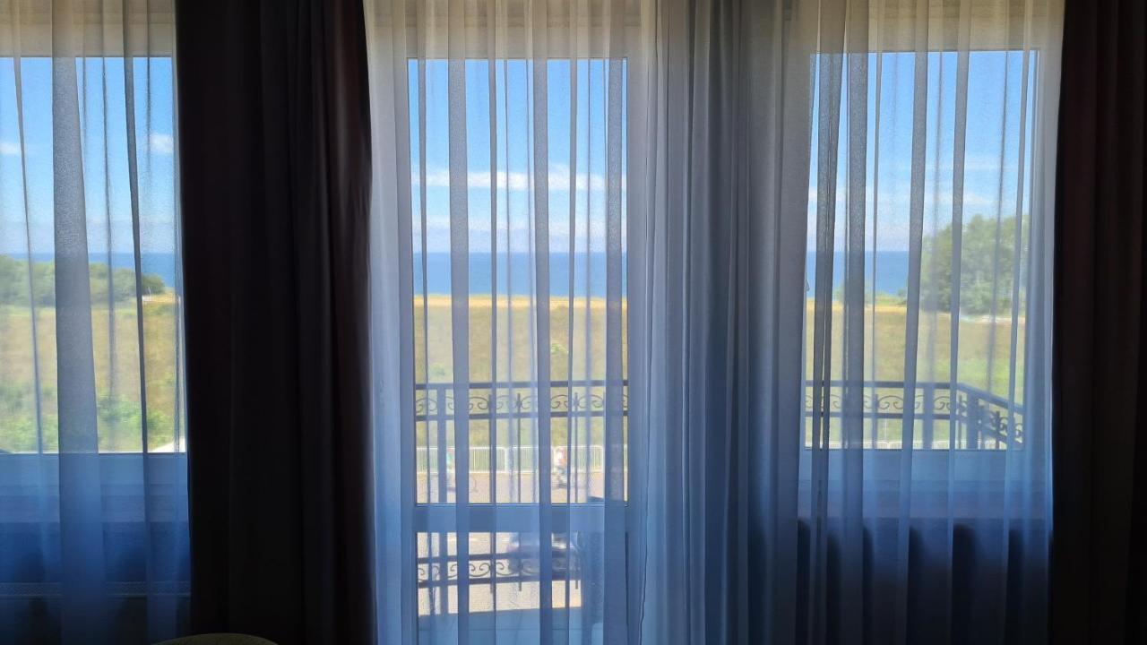 Hotel Dw Airen Trzęsacz Esterno foto