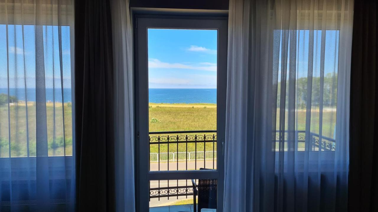 Hotel Dw Airen Trzęsacz Esterno foto