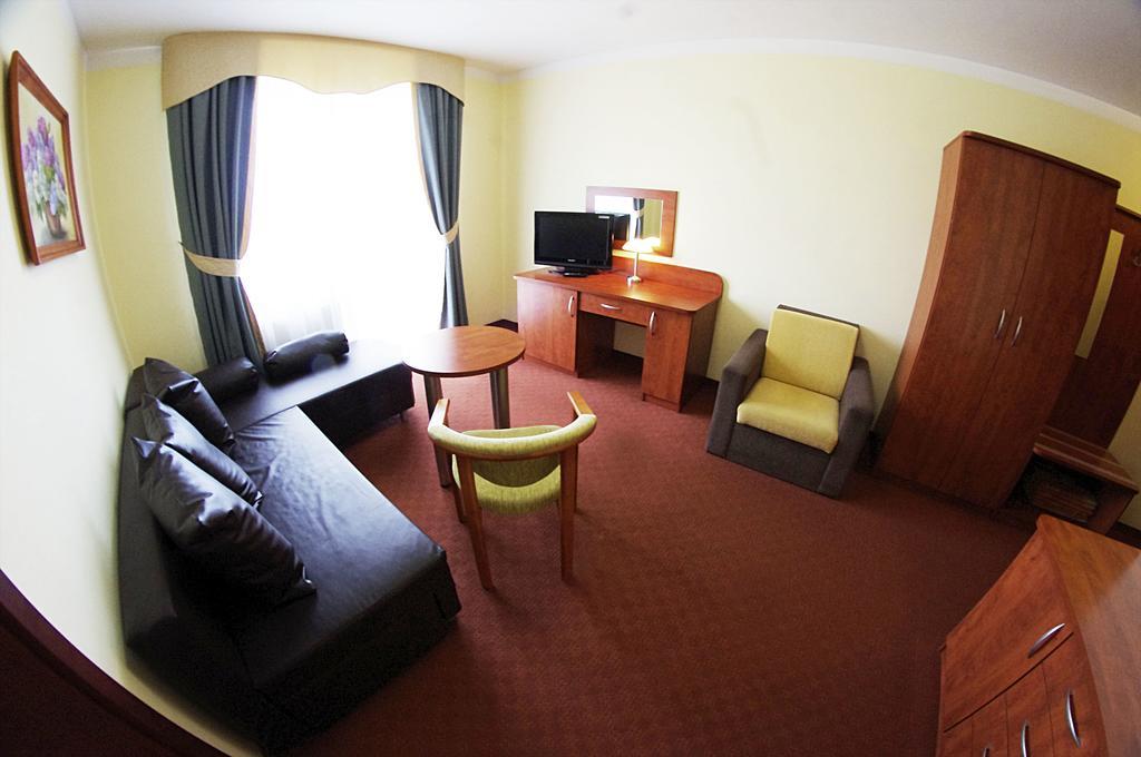 Hotel Dw Airen Trzęsacz Esterno foto