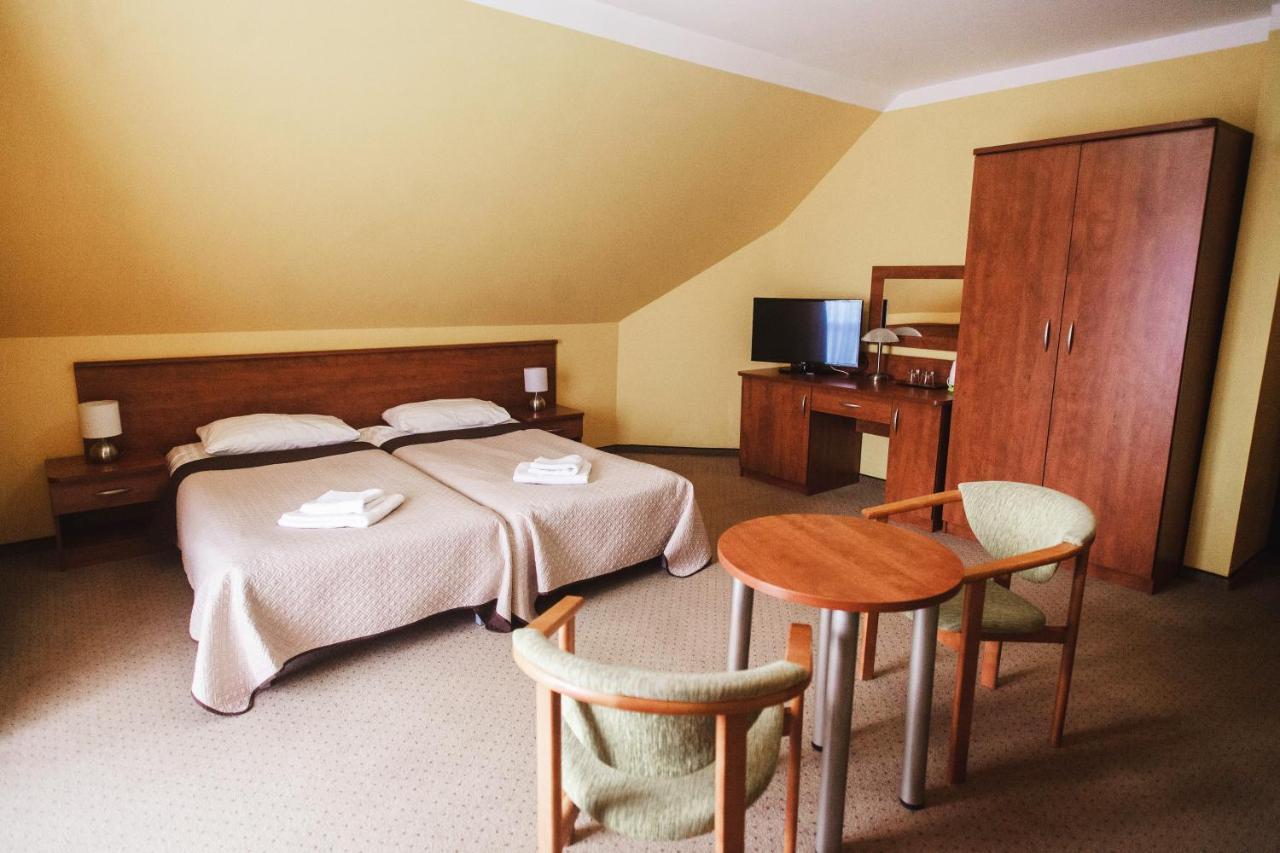 Hotel Dw Airen Trzęsacz Esterno foto
