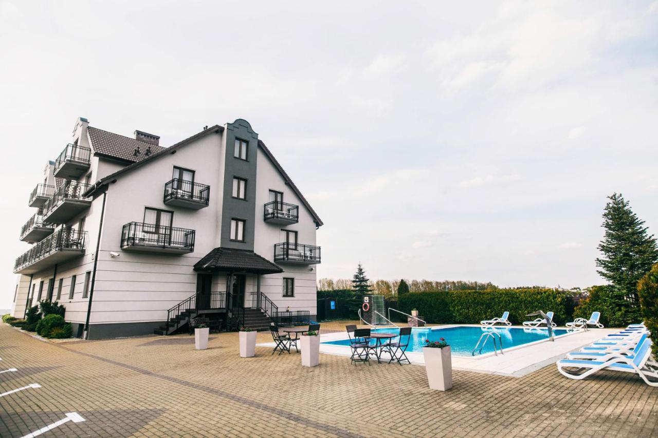 Hotel Dw Airen Trzęsacz Esterno foto